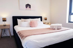 Lovely Home in midtown Box Hill with two bedrooms